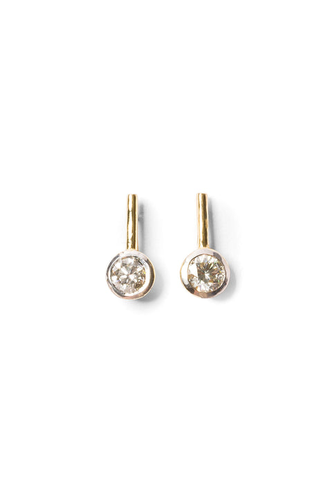 Medium Stick Studs