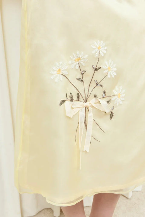 Lisel Embroidered Daisy Skirt
