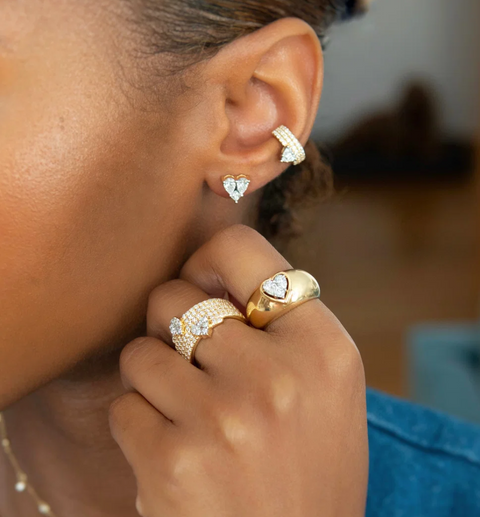 Le Cercle Illusion Diamond Heart Stud Earrings